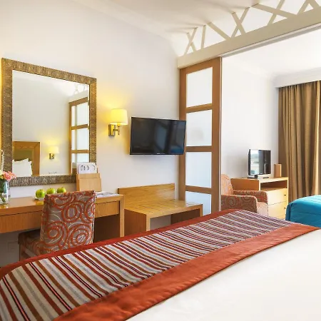 度假村 Olympic Lagoon 5*