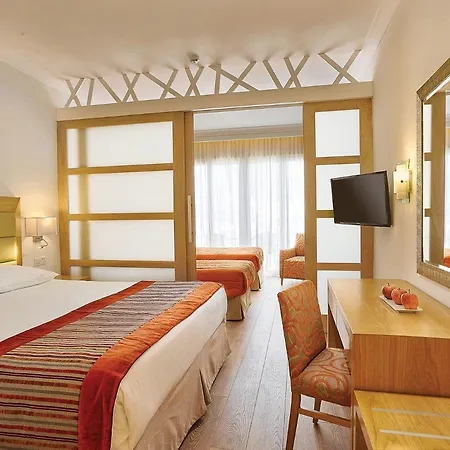 Olympic Lagoon 5* 圣纳帕